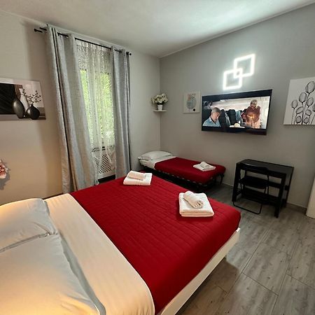 Locazione Turistica Girasole Bed & Breakfast Verona Bagian luar foto
