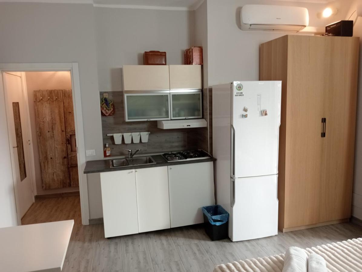 Locazione Turistica Girasole Bed & Breakfast Verona Bagian luar foto